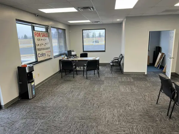 2505 E North ST, Kendallville, IN 46755