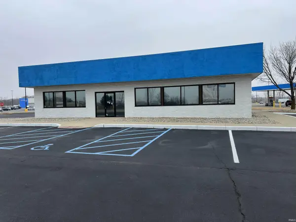 2505 E North ST, Kendallville, IN 46755