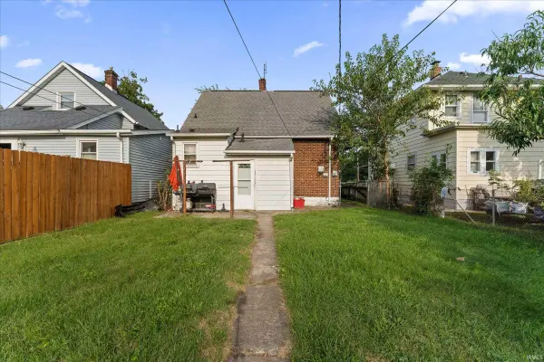 1631 S Scott ST, South Bend, IN 46613