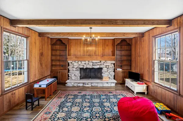 504 E Pike ST, Attica, IN 47918-1524