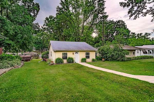 3776 N Doug CT, Monticello, IN 47960