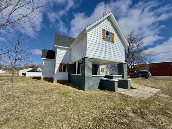 140 E Commerce ST, Macy, IN 46951