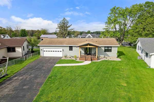 2613 Wolfs Point DR, Rochester, IN 46975
