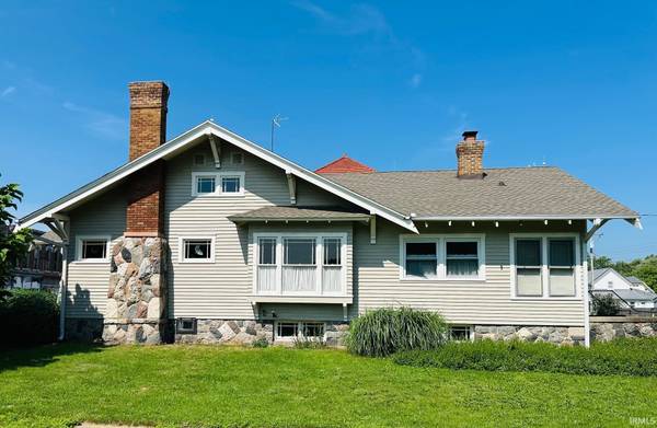 212 E Main ST, Kewanna, IN 46939
