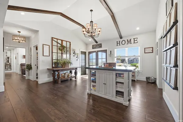104 Winchester DR, New Castle, IN 47362