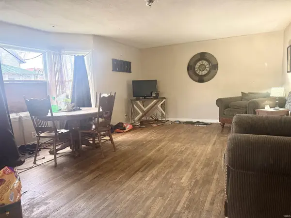 935 S Branson ST, Marion, IN 46953