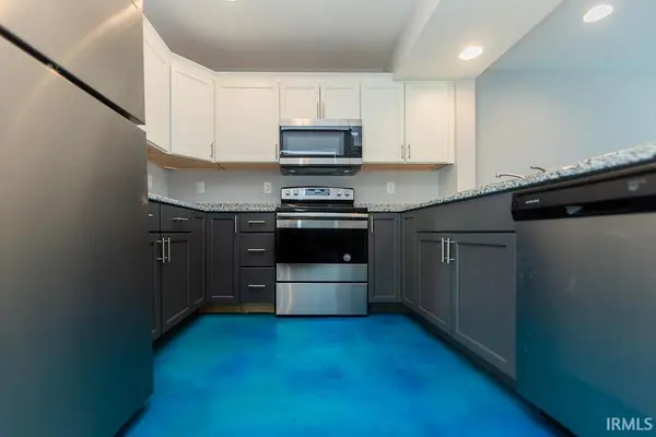 1150 W Rangeview CIR, Bloomington, IN 47403