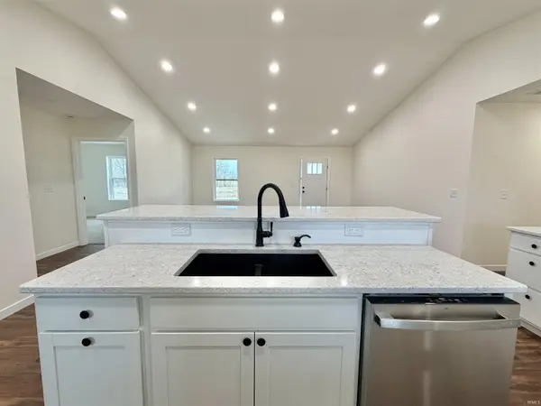1380 N 1375 w ***, Linton, IN 47441