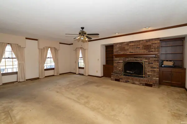 15566 Signal Hill CT, Granger, IN 46530-6510
