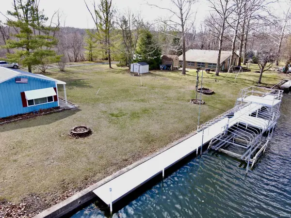 104 EMS B20D LN, Pierceton, IN 46562