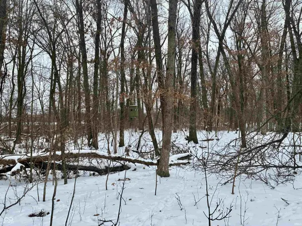 900 S E County RD, Rensselaer, IN 47978