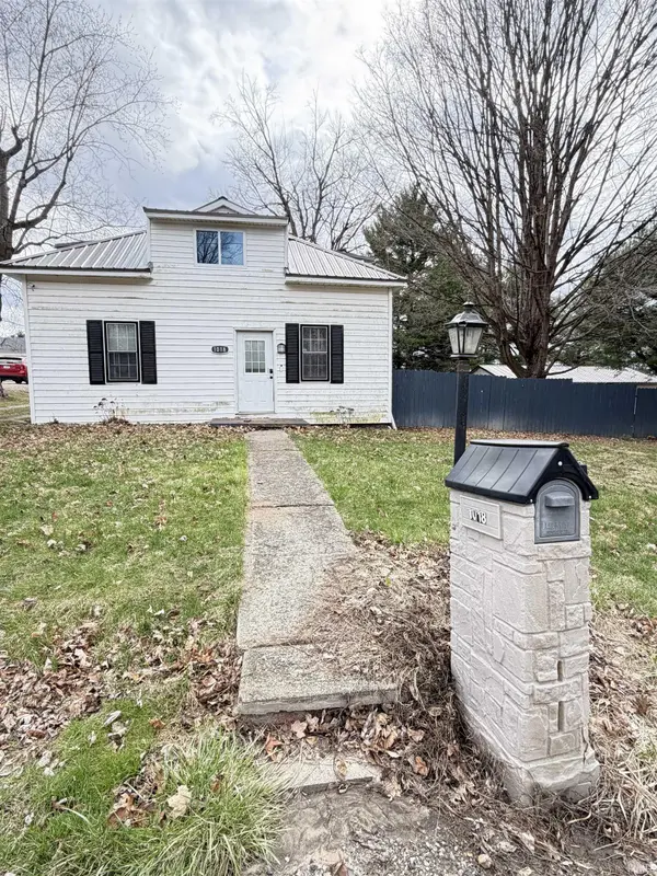 1018 E 8th ST, Veedersburg, IN 47987