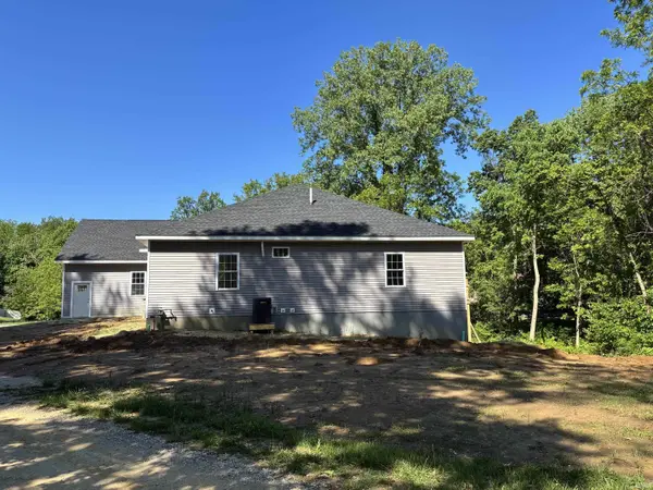 2728 N Delaware DR, Vincennes, IN 47591
