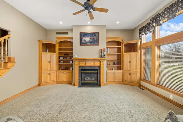 1201 Phaeton WAY, Auburn, IN 46706
