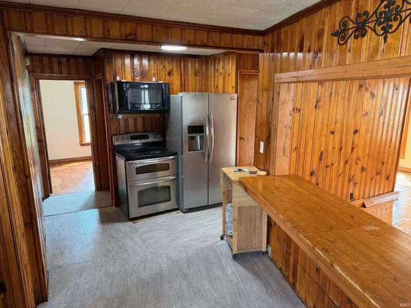 17798 Main ST, Plymouth, IN 46563