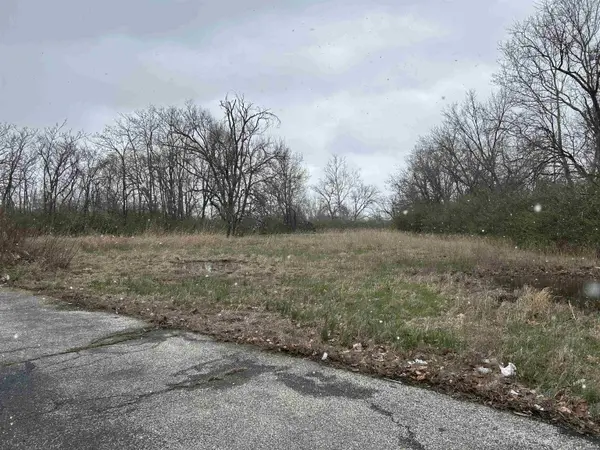 606 Shirlee ST, Vincennes, IN 47591