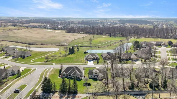 1815 Bent Tree CT, Auburn, IN 46706