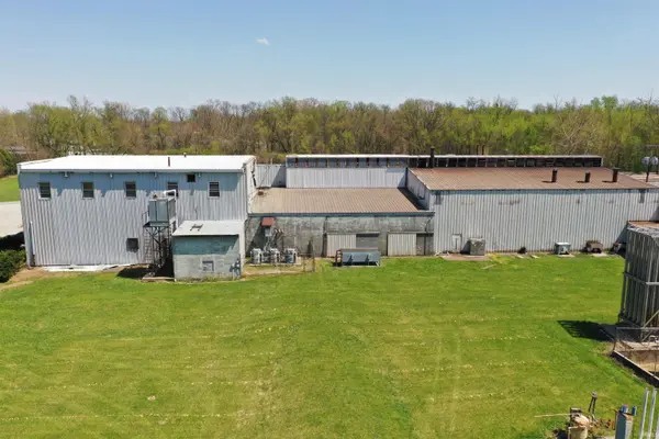 400 S Gray ST, Albany, IN 47320