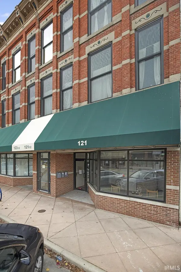 121 S Main ST, Elkhart, IN 46516