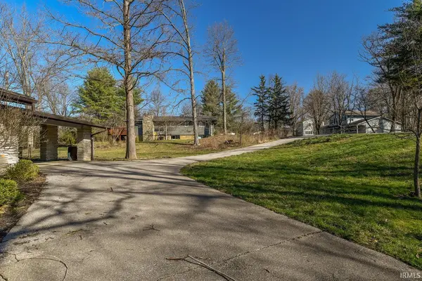 1026 S Greenwood AVE, Bloomington, IN 47401