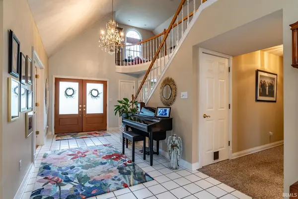 3920 S Deerfield DR, Bloomington, IN 47401