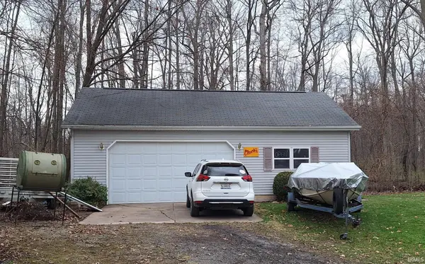 3378 E 1000 N RD, Syracuse, IN 46567