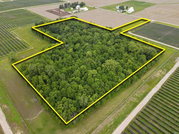 425 S 1200 W ***, Parker City, IN 47368