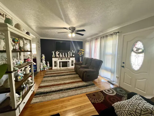 2515 Alois CT, Jasper, IN 47546