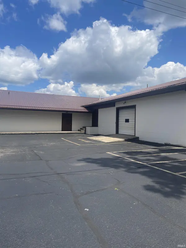 1727 W Lusher ST, Elkhart, IN 46517