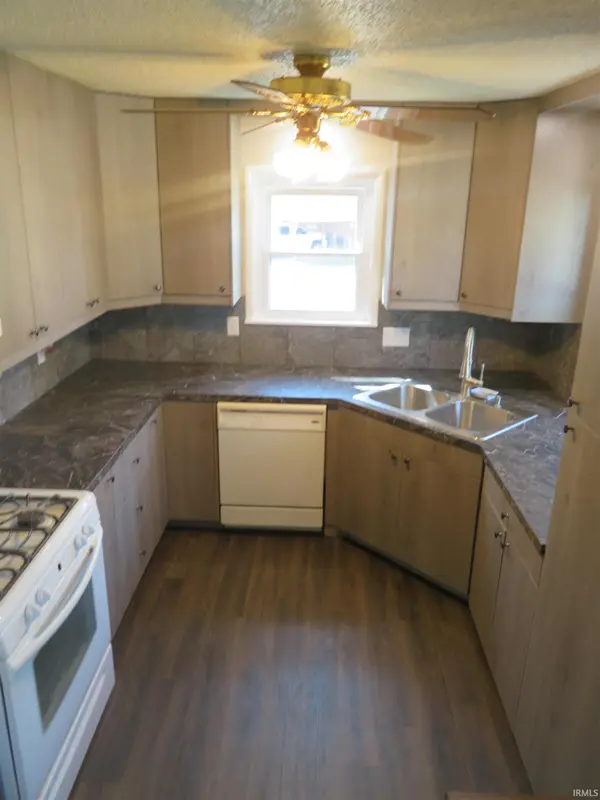 1937 S Walnut LN, Evansville, IN 47714