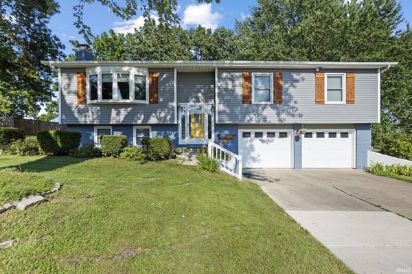 610 Claudia LN, Middlebury, IN 46540