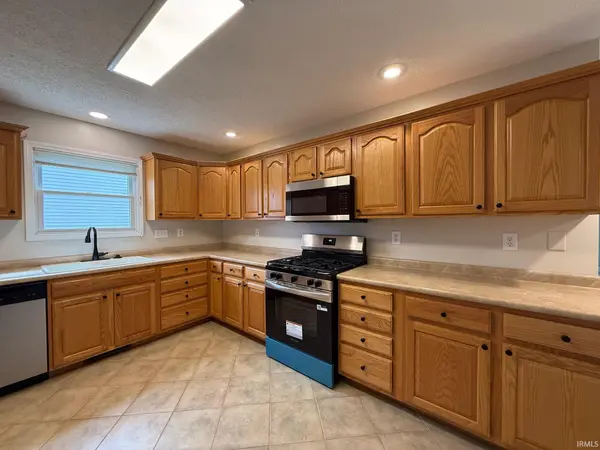 207 Sandalwood DR, Monticello, IN 47960