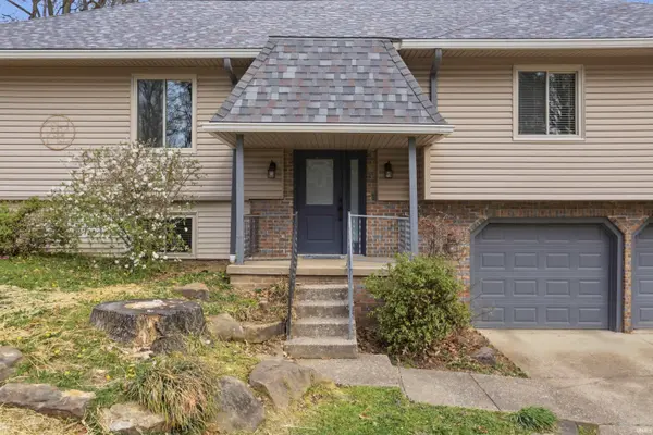 5122 Woodridge DR, Newburgh, IN 47630