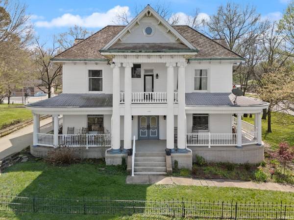 410 Riverside DR, Jasper, IN 47546