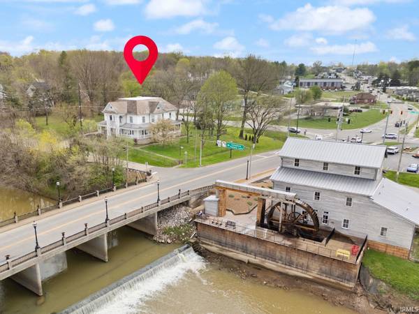 410 Riverside DR, Jasper, IN 47546
