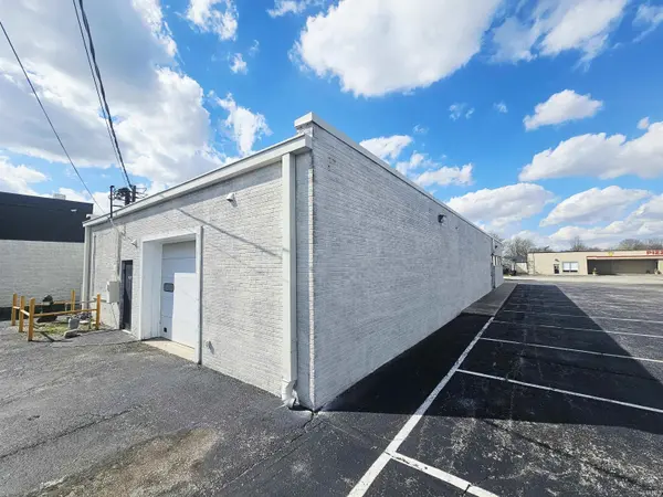 1803 W Purdue AVE, Muncie, IN 47304