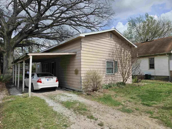 1804 Main ST, Vincennes, IN 47591