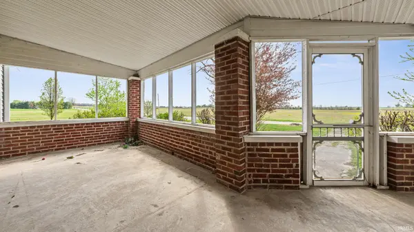 2058 E County Rd 800 N ***, Orleans, IN 47452