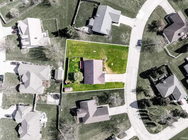 1901 N Oriole DR, Muncie, IN 47304