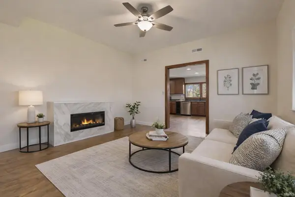 303 W Market ST, Salem, IN 47167-1758