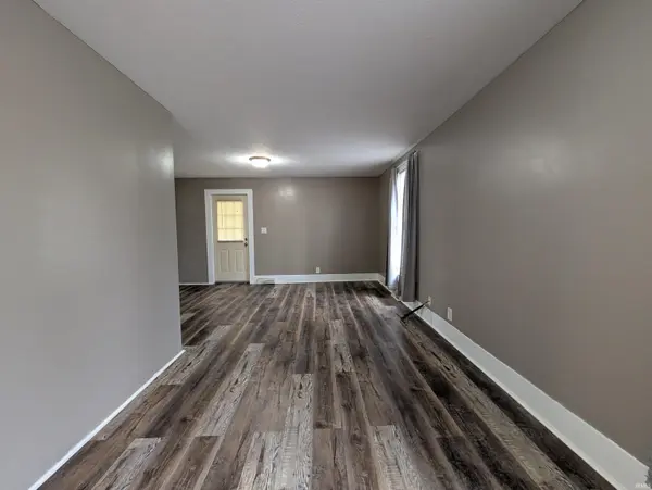 322 W 8th ST, Bicknell, IN 47512