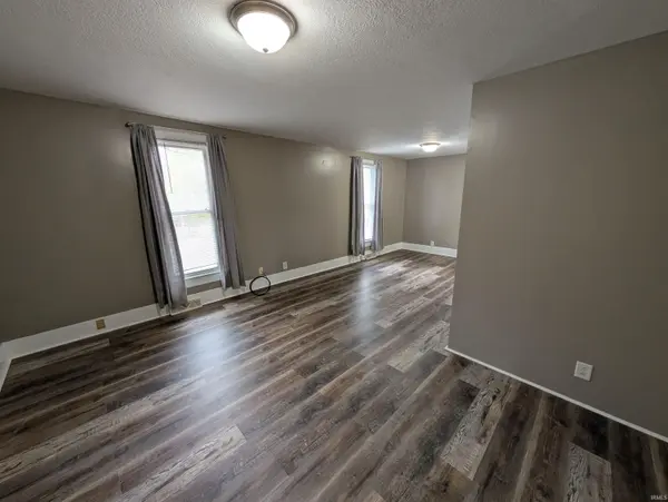322 W 8th ST, Bicknell, IN 47512