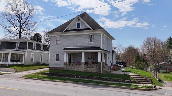 211 E Columbia ST, Flora, IN 46929