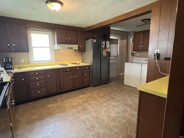 1122 S 21st ST, New Castle, IN 47362