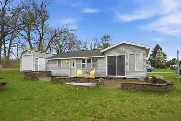 6910 N 925 East ***, Fremont, IN 46737