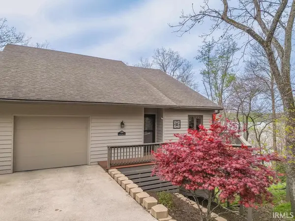 2060 E Waters Edge DR #18, Bloomington, IN 47401