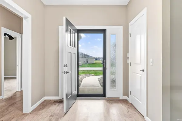 1508 Monte Carlo DR, Huntertown, IN 46748
