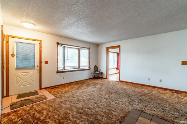 3004 Connett AVE, Fort Wayne, IN 46802-3805