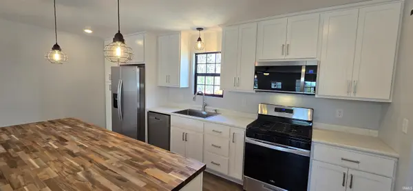 208 Franklin ST, North Judson, IN 46366