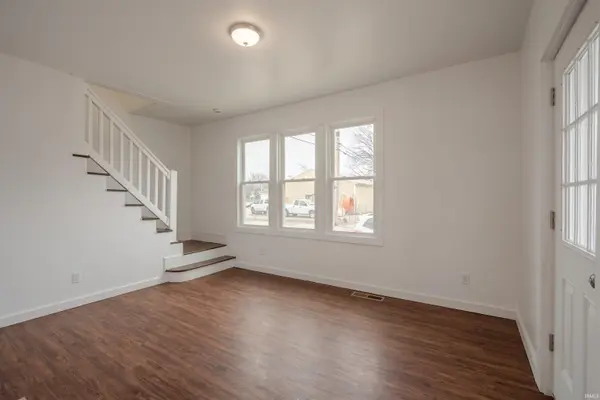 1501 Stringtown RD, Evansville, IN 47711